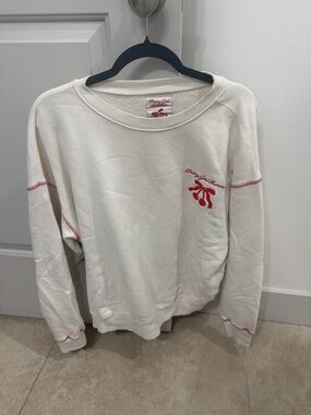 Dairy Boy / Dairy Girl Medium Bow Cream Sweatshirt. 🍦⚡️